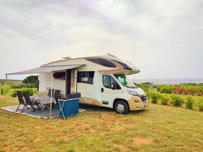 Camping pour 6 personnes, avec jardin à Pula