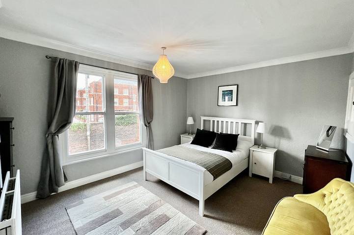 Cathedral Quarter - sleeps 8 in Lincoln, Lincolnshire