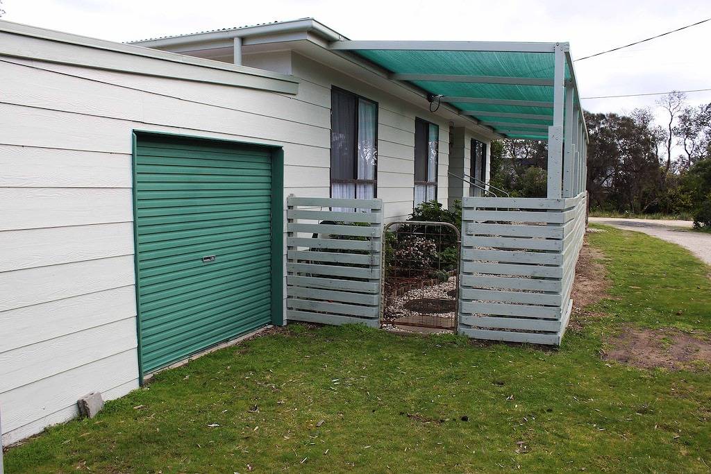 Paradise Retreat in Paradise Beach, Golden Beach (Victoria)