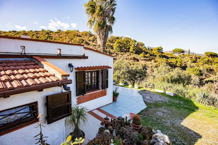 Ferienhaus für 4 Personen, mit Garten in Capoliveri