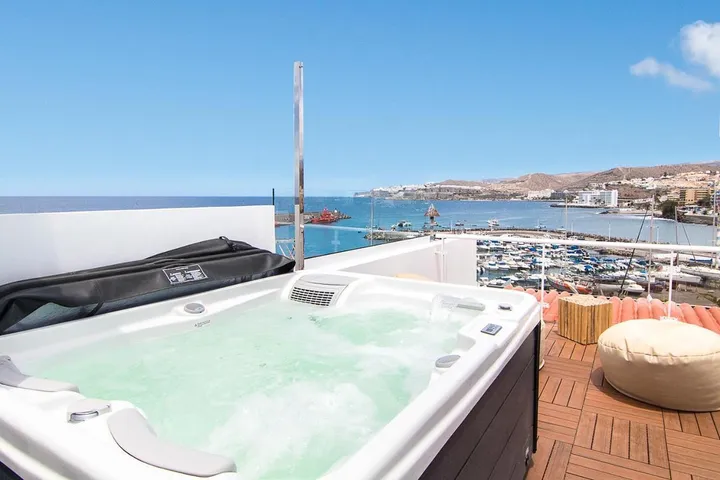 Ferienwohnung für 4 Personen, mit Terrasse und Whirlpool - 1