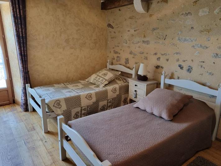 Location de vacances pour 4 personnes, avec terrasse et vue à La Berthenoux - 4