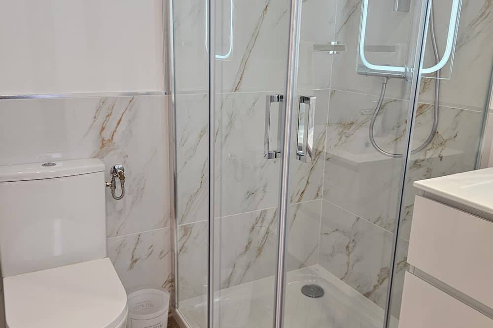 Entire apartment, La Bastide Foch - Quiet & comfort in the city center in Salon-de-Provence, Aix-en-Provence region