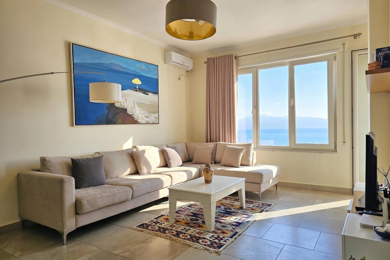 Ganze Wohnung, Happy Stay Vincent - 270 /w Sea View Balcony in Sarandë, Vlorë