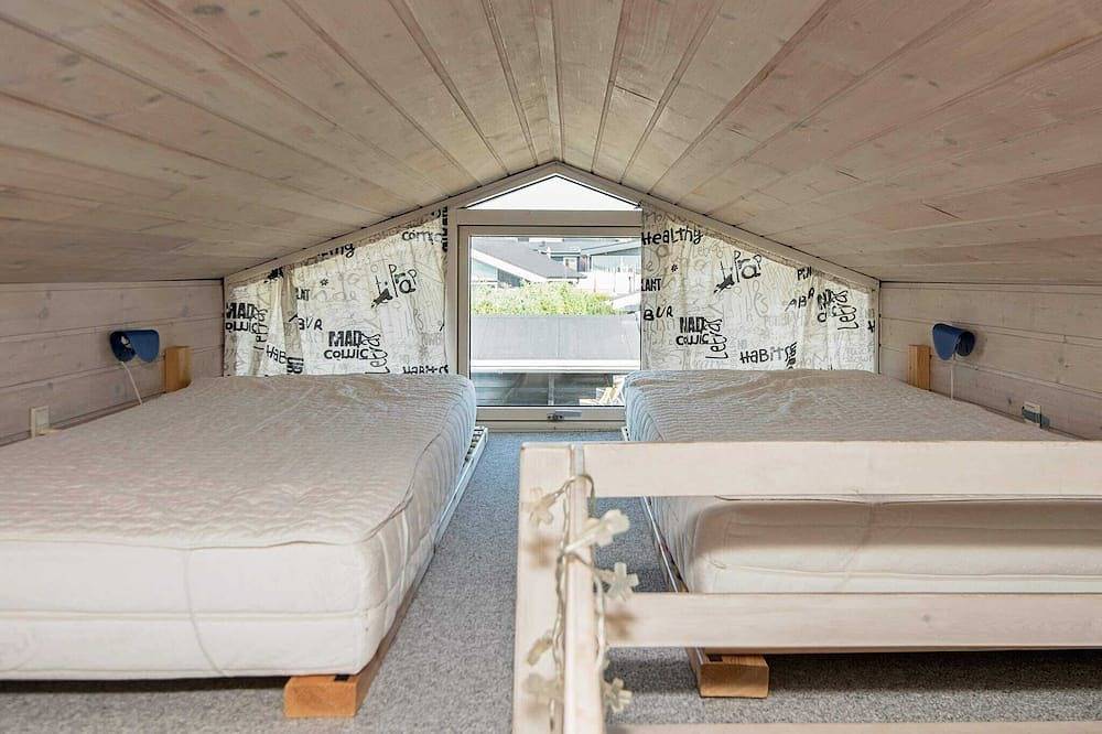 6 person holiday home in Rønde-By Traum in Følle Strand, Süddjursland