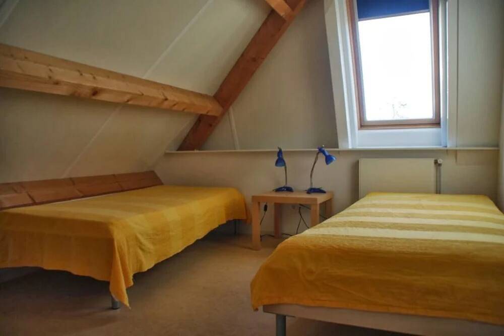 Secluded Holiday Home by the Sea \"De Zuidwester\" in Cadzand, Zeeuwse Kust