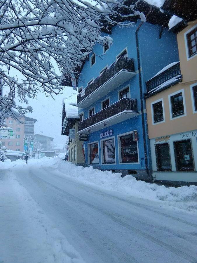 Haus Kleineisen by Châtel Reizen in Zell am See (Stadt), Zell am See