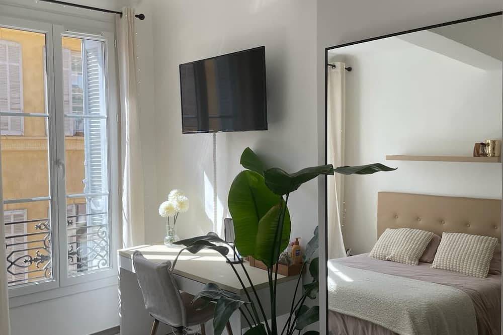 Entire apartment, Appartement Lumineux Pour 2 Personnes - Centre Historique in Aix-en-Provence, Aix-en-Provence region