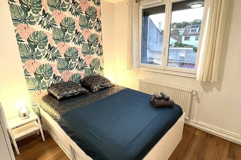 *La Maison Mirabelle*Near Paris & Orly Airport in Chilly-Mazarin, Essonne