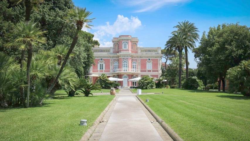 B&b per 2 persone, con panorama e giardino nonché terrazza in Torre del Greco