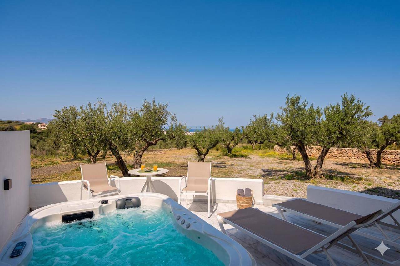 Appartement entier, Modernist Spa Suites - Grambella Olive Estate in Région de Réthymnon