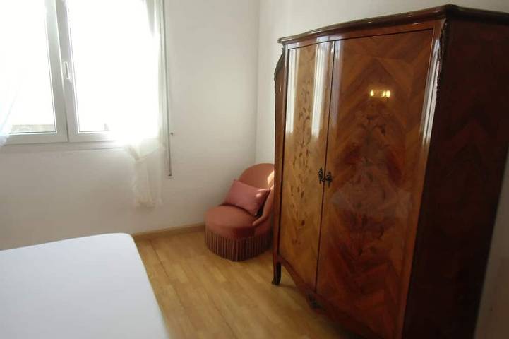 Appartement entier, Nouveau Devant La Plage. Vues Superbes Sur La Mer. Bien Situé. in Els Pins Blanes, Blanes