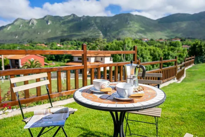 Apartamento de vacaciones para 4 personas, con vistas y jardín - 1