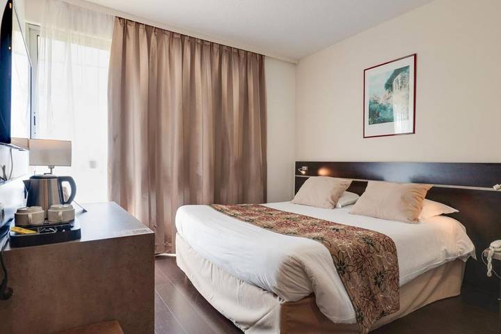 Hôtel pour 4 personnes, avec jardin et piscine, animaux acceptés dans Golf de Saint-Samson