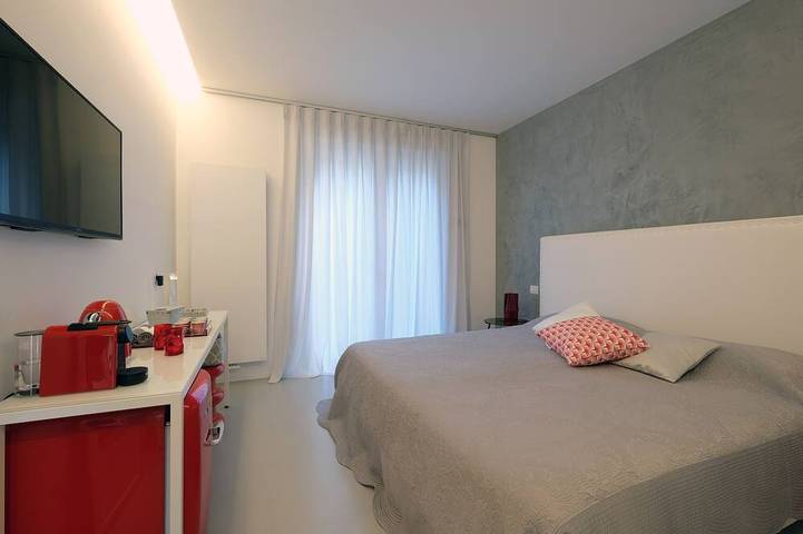 Ferienhaus für 15 Personen, mit Whirlpool und Garten sowie Balkon in Verona - 4