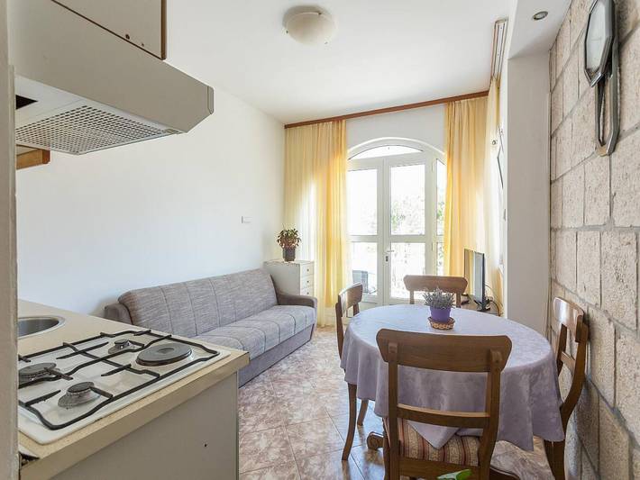 Apartamento entero, Apartamento de vacaciones para 2 personas con piscina in Zaton, Grad Dubrovnik