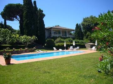 Chambre d’hôte pour 2 personnes, avec jardin et piscine à Saint-Tropez