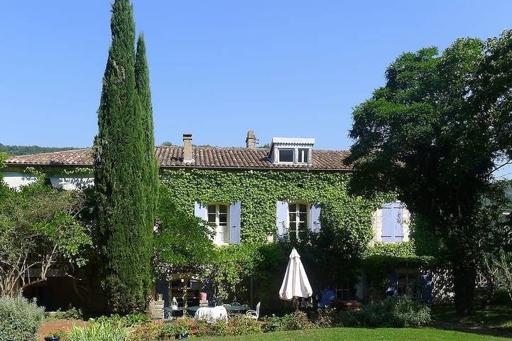 Location de vacances pour 12 personnes, avec jardin à Dun (toponyme)