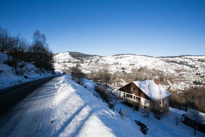 Gîte pour 10 personnes, avec Terrasse et Jardin
