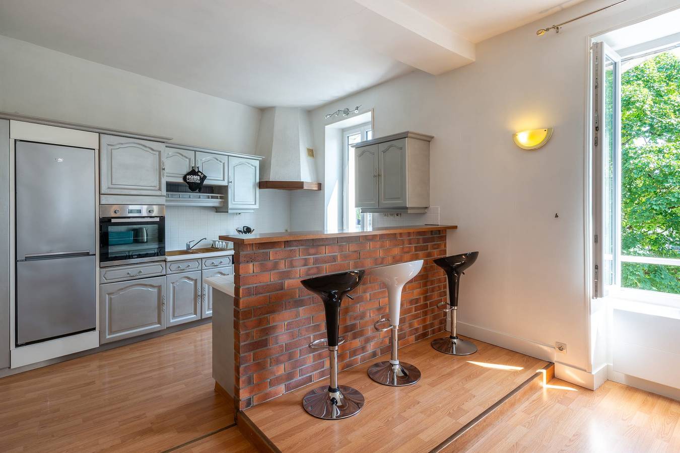 Apartamento entero, Le Quai - Wifi - Centre-ville in Laval, Mayenne (desambiguación)