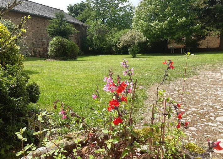 Gîte pour 10 personnes, avec jardin dans l' Aveyron - 2