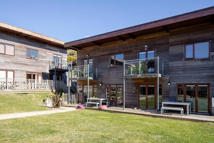 Holiday rental for 8 people, with garden and balcony as well as hot tub in St Agnes