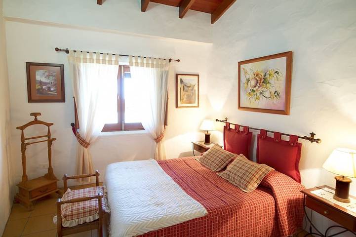 Gîte pour 2 personnes, avec terrasse et jardin