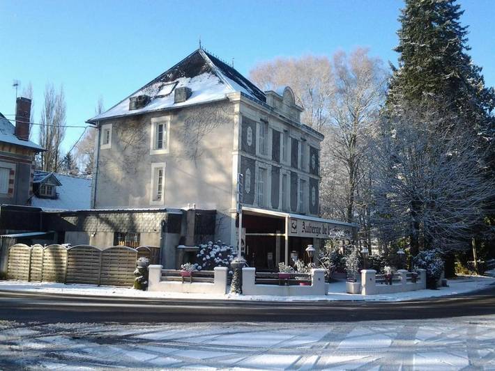 Hôtel pour 4 personnes, avec terrasse à Arnac-Pompadour - 3