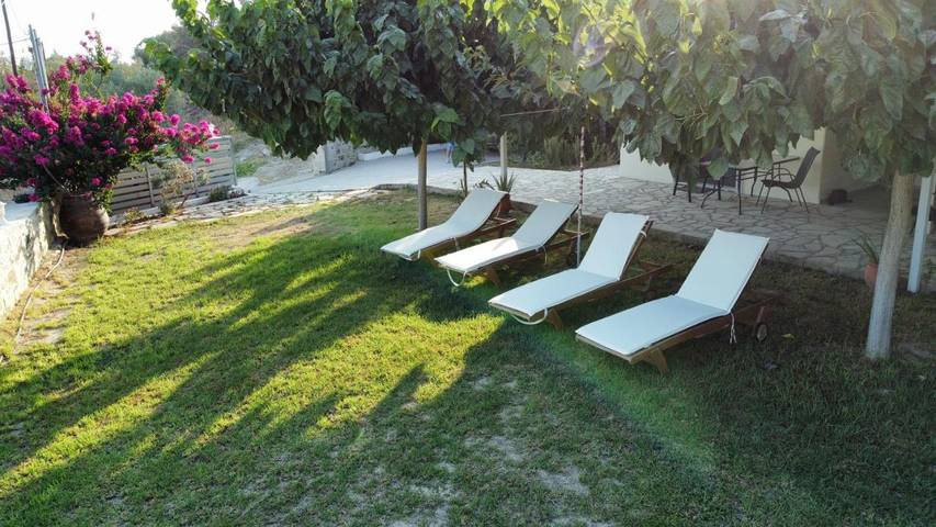 Ferienhaus für 4 Personen, mit Terrasse und Garten sowie Ausblick in Pitsidia - 3