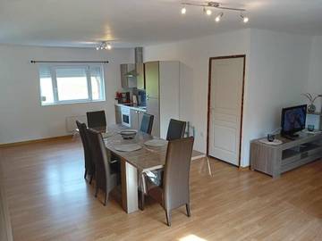 Gîte pour 5 personnes, avec vue et balcon à Wignehies