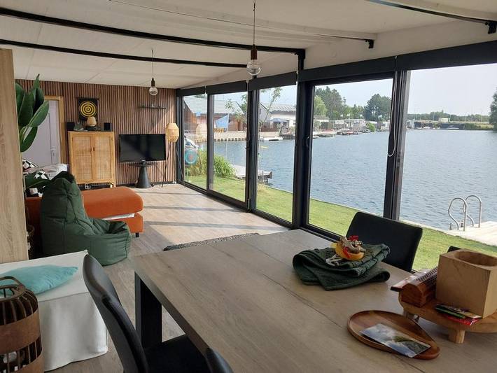 Maison de vacances pour 4 personnes, avec vue et vue sur le lac ainsi que terrasse et jardin à Wevelgem