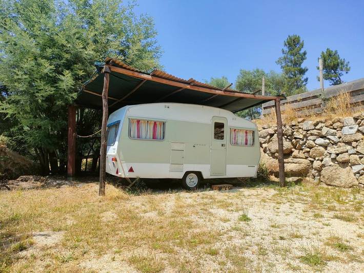 Location de vacances pour 4 personnes, avec sauna et terrasse ainsi que jardin et jacuzzi dans Fornos de Algodres - 2