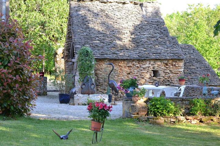 Location de vacances pour 4 personnes, avec vue et jardin à Saint-Léon-sur-Vézère - 3