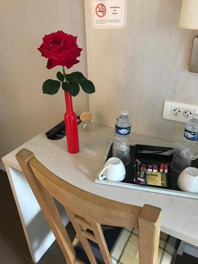 Hôtel pour 2 personnes, avec jardin, animaux acceptés à Anet - 2