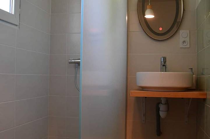 Location de vacances pour 5 personnes, avec jardin et terrasse à Saint-Clet - 4