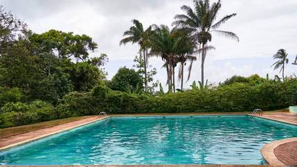Gîte pour 2 personnes, avec vue ainsi que piscine et terrasse à Cayenne