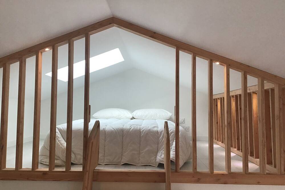Entire apartment, Tiny house with mezzanine bedroom and covered terrace 800 m from the beach in Tarnos, Côte d’Argent
