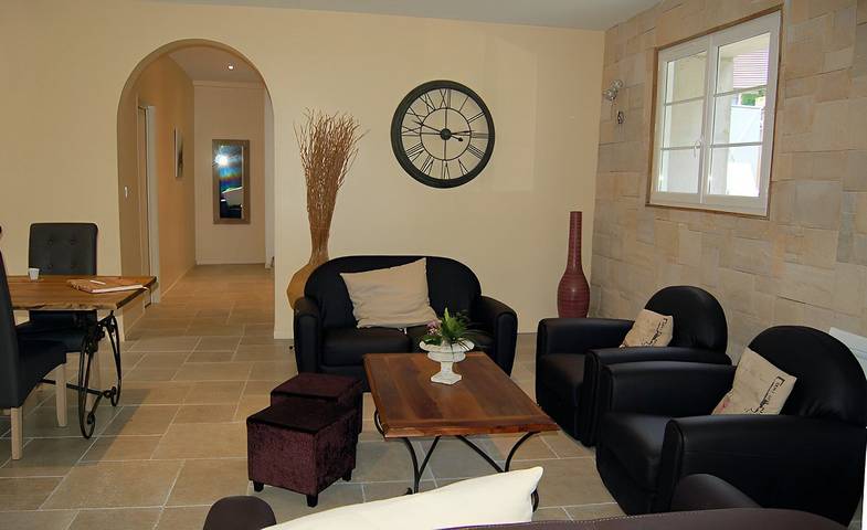 Chambre d’hôte pour 2 personnes, avec piscine ainsi que sauna et jacuzzi dans le Jura - 2