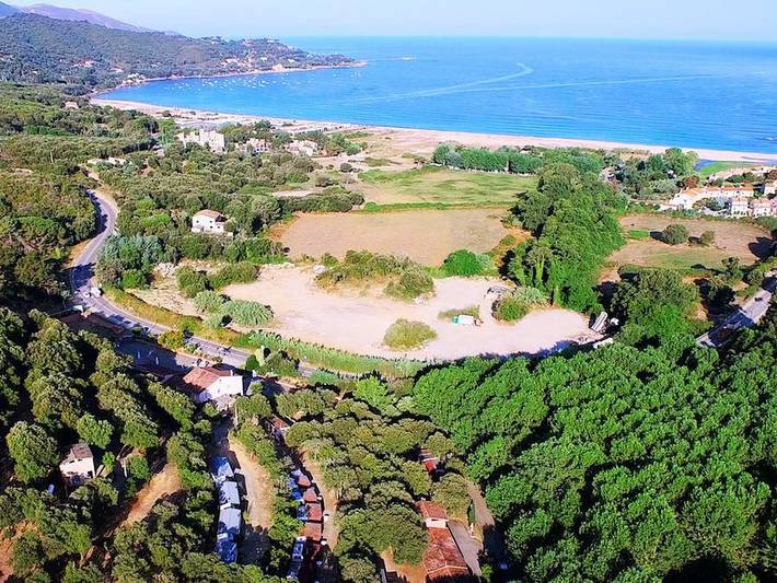 Camping pour 4 personnes à Calcatoggio