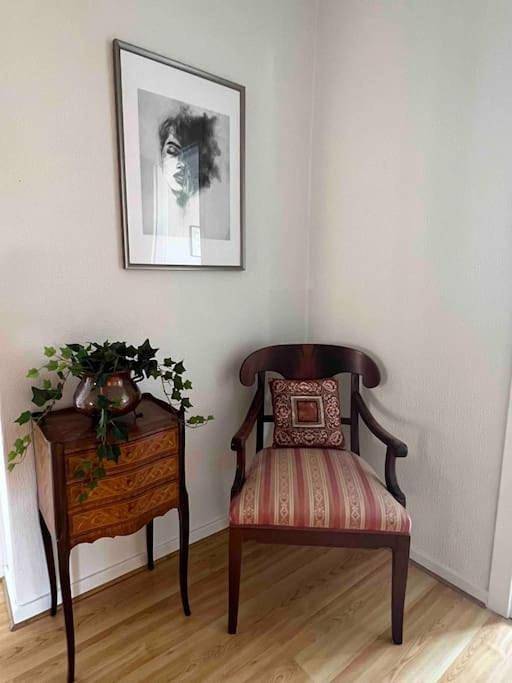 Ferieleilighet for 6 personer, med Terrasse og Hage i Ystad