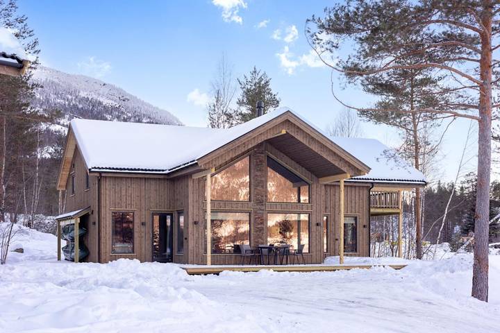 Villa für 10 Personen, mit Balkon und Whirlpool sowie Sauna und Garten in Norwegen - 2
