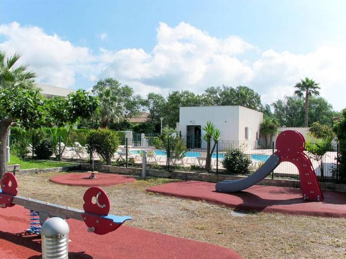 Ganze Wohnung, Résidence Carré Marine - Vacancéole - Wohnung 4 personen - 35 m² mit Terrasse in Mandelieu-la-Napoule, Massif de l'Esterel