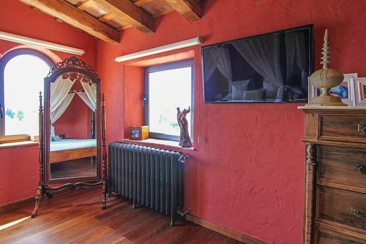 Location de vacances pour 5 personnes, avec jacuzzi ainsi que jardin et terrasse à Vall-llobrega - 3