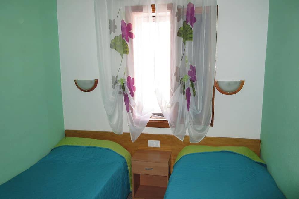 Schöner Bungalow mit großer Terrasse, Zentrum von Puerto Rico, 5 Minuten vom Strand entfernt in Puerto Rico (Gran Canaria), Mogán