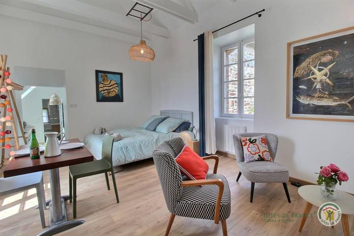 Gîte pour 2 personnes, avec jardin à Pleudaniel - 2