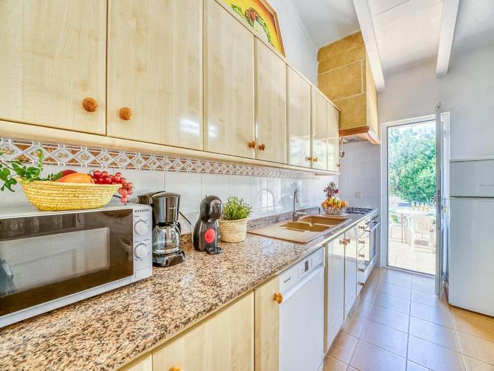 Ferienhaus für 4 Personen, mit Terrasse und Garten sowie Pool in Font de sa Cala - 4