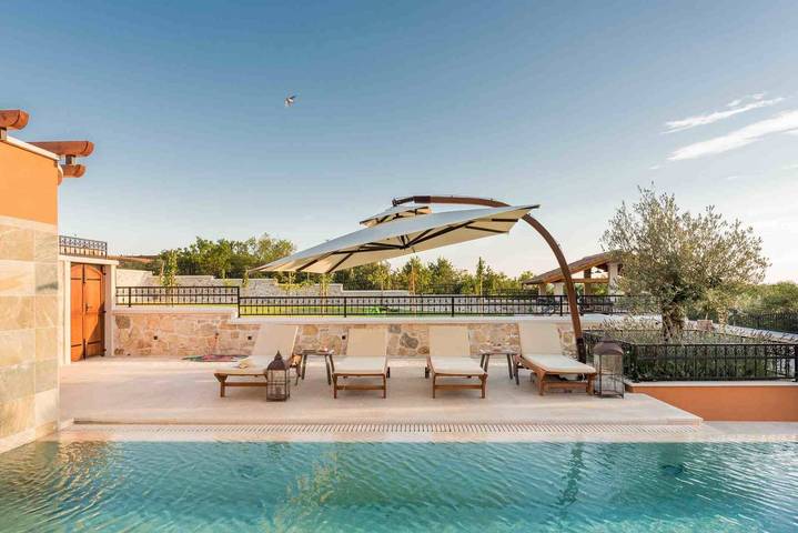 Luxury Villa Finessa Skradin 1 with Heated Pool in Skradin, Šibenik-Knin