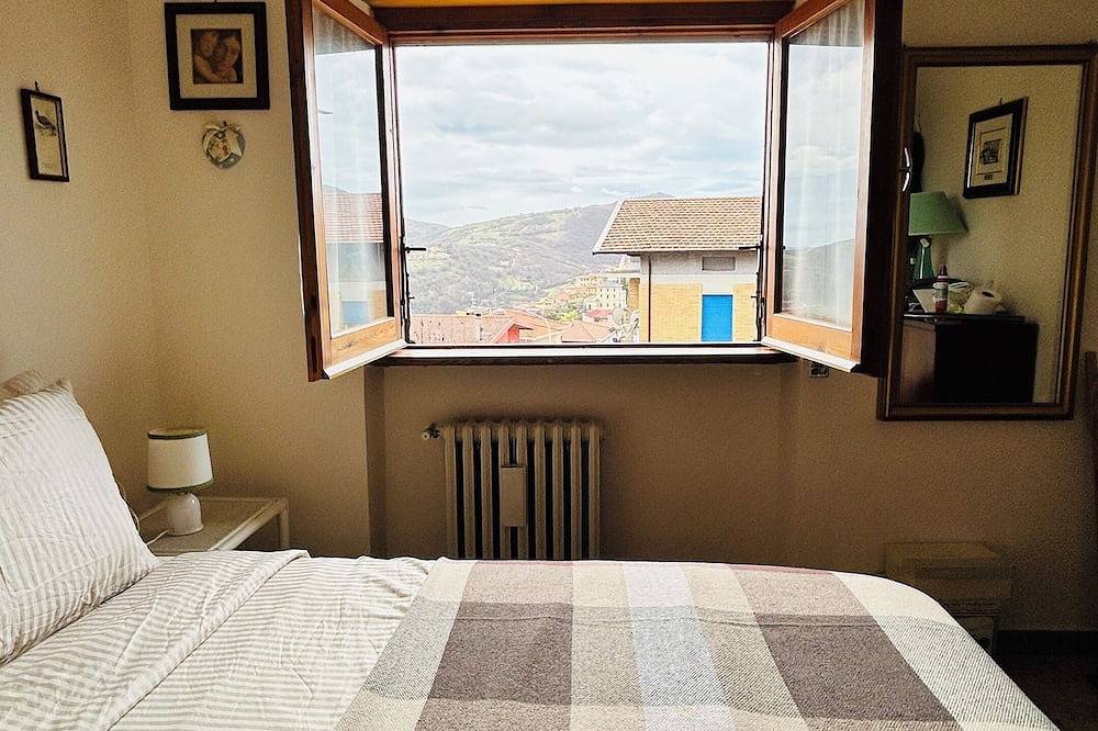 Ganze Wohnung, Apartment with panoramic view for 2 persons in Fiuggi, Frosinone Provinz