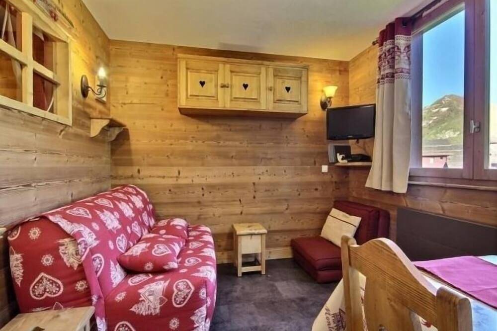 Ganze Wohnung, Tolles Studio-Kabine für 4 an der Piste, Balkon, Skiraum, Parkplatz in Belle Plagne, La Plagne-Tarentaise