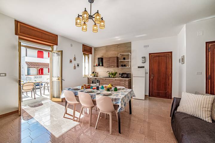 Gîte pour 6 personnes, avec Balcon à Ugento - 2